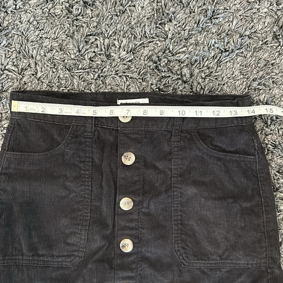 KENSIE JEANS CORDUROY BLACK SKIRT SIZE:2/26 - Picture 4 of 6